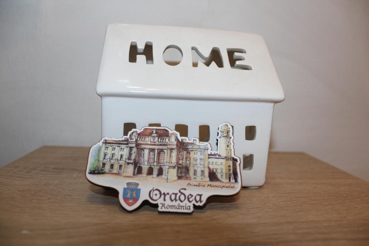 Central Cosy Apart Oradea Apartment Bagian luar foto